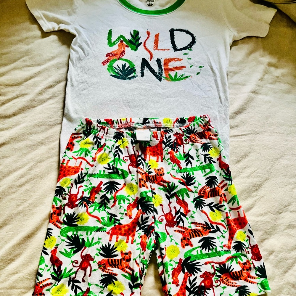 Gymboree White and Red Pajama Set for Playful Nights